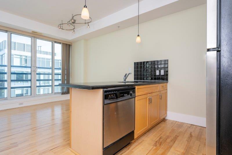 #802, 205 Riverfront Ave SW, Calgary, 1 Bedroom Bedrooms, ,1 BathroomBathrooms,Condos/Townhouses,Rented,205 RIVERFRONT ,#802, 205 Riverfront Ave SW,1099