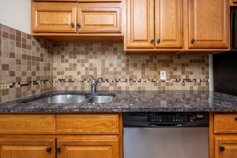 310, 111 14 Ave SE, Calgary, 2 Bedrooms Bedrooms, ,1 BathroomBathrooms,Condos/Townhouses,Rented,310, 111 14 Ave SE,1937