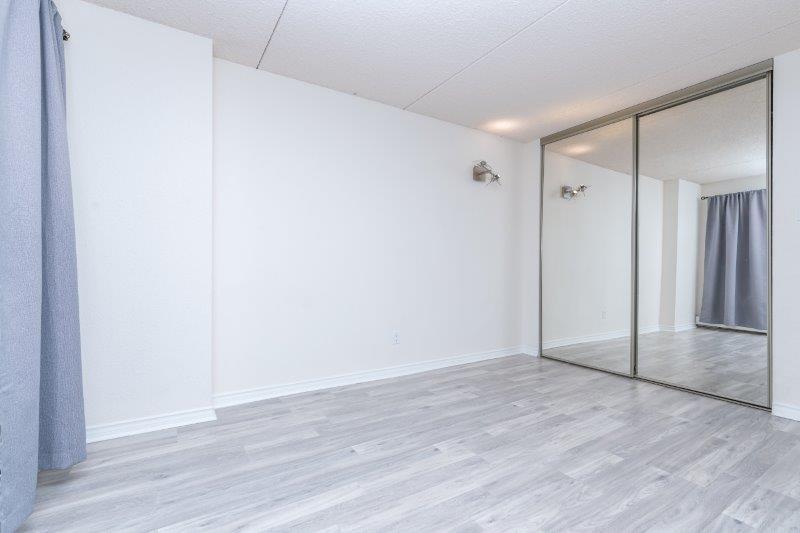 605, 735 12 Ave SW, Calgary, 2 Bedrooms Bedrooms, 0 ,1 BathroomBathrooms,Condos/Townhouses,Rented,Stonehaven,605, 735 12 Ave SW,0,1957