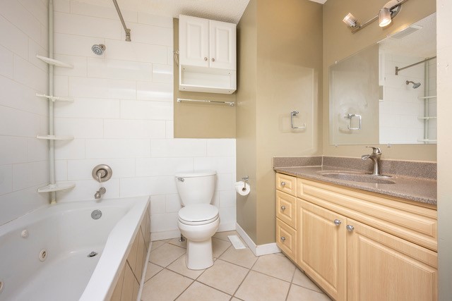 6031 Lacombe Way SW, Calgary, 4 Bedrooms Bedrooms, ,3 BathroomsBathrooms,Houses,For Rent,6031 Lacombe Way SW,1969