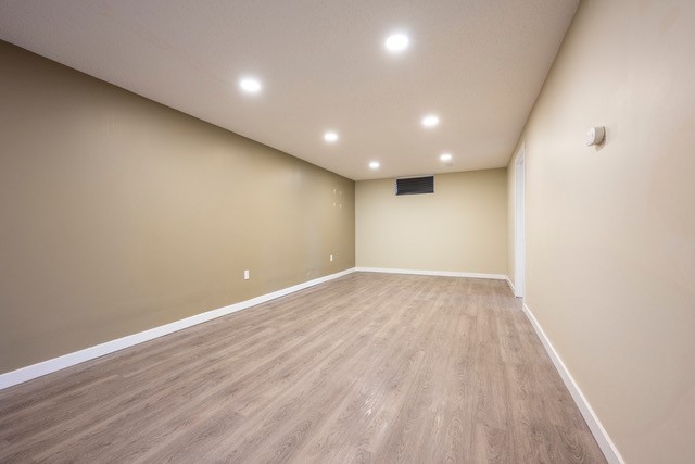 6031 Lacombe Way SW, Calgary, 4 Bedrooms Bedrooms, ,3 BathroomsBathrooms,Houses,For Rent,6031 Lacombe Way SW,1969