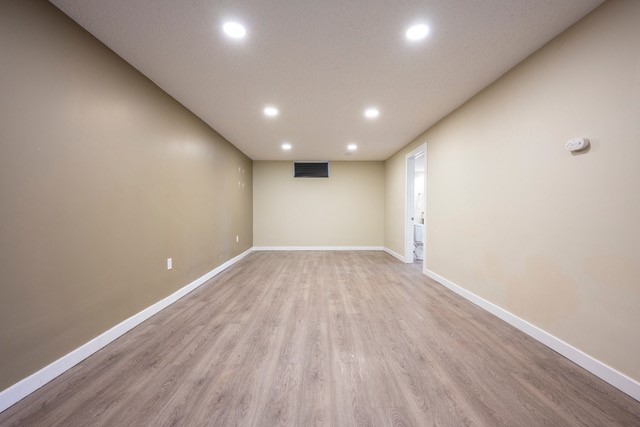 6031 Lacombe Way SW, Calgary, 4 Bedrooms Bedrooms, ,3 BathroomsBathrooms,Houses,For Rent,6031 Lacombe Way SW,1969