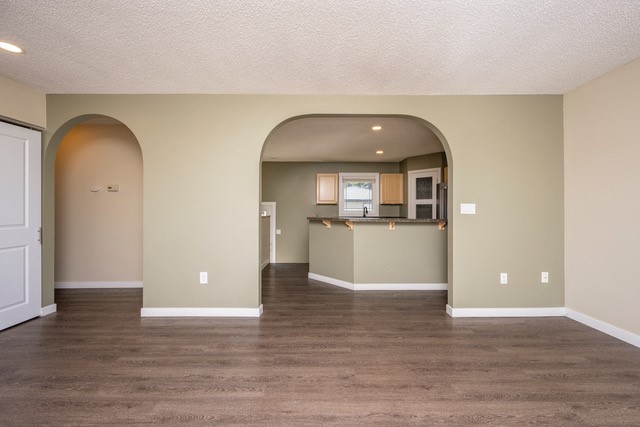 6031 Lacombe Way SW, Calgary, 4 Bedrooms Bedrooms, ,3 BathroomsBathrooms,Houses,For Rent,6031 Lacombe Way SW,1969