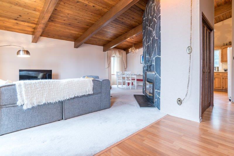 255 Southampton Drive Southwest, Calgary, 4 Bedrooms Bedrooms, 0 ,3 BathroomsBathrooms,Houses,For Rent,255 Southampton Drive Southwest,0,1105