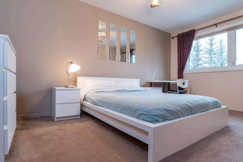 255 Southampton Drive Southwest, Calgary, 4 Bedrooms Bedrooms, 0 ,3 BathroomsBathrooms,Houses,For Rent,255 Southampton Drive Southwest,0,1105