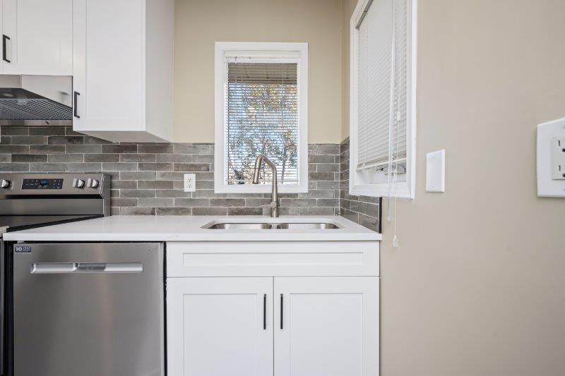 119 Strathdale Close Southwest, Calgary, 6 Bedrooms Bedrooms, 0 ,4 BathroomsBathrooms,Houses,For Rent,119 Strathdale Close Southwest,0,1998 119 Strathdale Close Southwest, Calgary, 6 Bedrooms Bedrooms, 0 ,4 BathroomsBathrooms,Houses,For Rent,119 Strathdale Close Southwest,0,1998