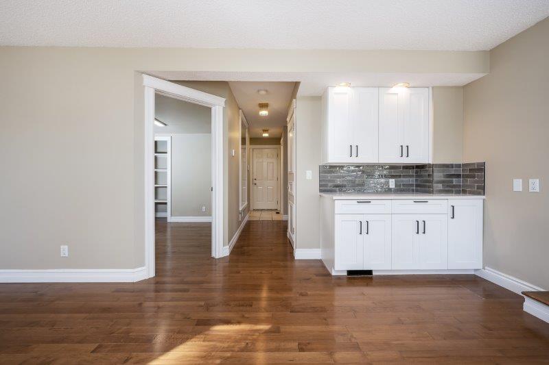 119 Strathdale Close Southwest, Calgary, 6 Bedrooms Bedrooms, 0 ,4 BathroomsBathrooms,Houses,For Rent,119 Strathdale Close Southwest,0,1998 119 Strathdale Close Southwest, Calgary, 6 Bedrooms Bedrooms, 0 ,4 BathroomsBathrooms,Houses,For Rent,119 Strathdale Close Southwest,0,1998