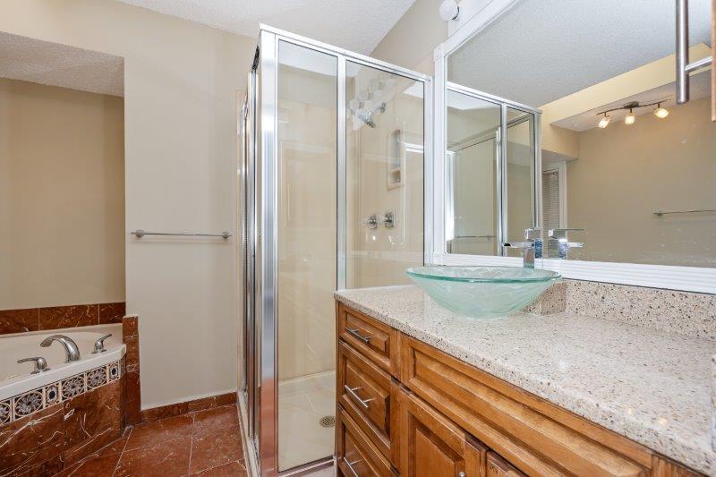 119 Strathdale Close Southwest, Calgary, 6 Bedrooms Bedrooms, 0 ,4 BathroomsBathrooms,Houses,For Rent,119 Strathdale Close Southwest,0,1998 119 Strathdale Close Southwest, Calgary, 6 Bedrooms Bedrooms, 0 ,4 BathroomsBathrooms,Houses,For Rent,119 Strathdale Close Southwest,0,1998