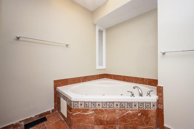 119 Strathdale Close Southwest, Calgary, 6 Bedrooms Bedrooms, 0 ,4 BathroomsBathrooms,Houses,For Rent,119 Strathdale Close Southwest,0,1998 119 Strathdale Close Southwest, Calgary, 6 Bedrooms Bedrooms, 0 ,4 BathroomsBathrooms,Houses,For Rent,119 Strathdale Close Southwest,0,1998