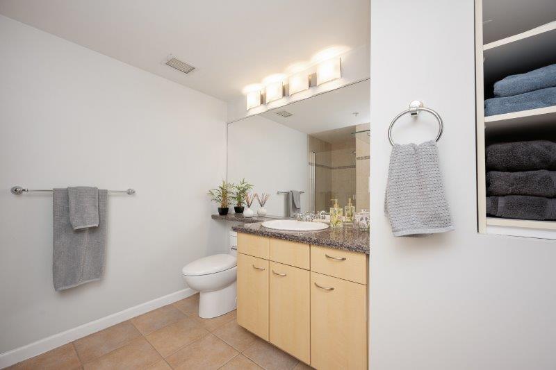 #1504, 804 3 Ave SW, Calgary, 2.5 Bedrooms Bedrooms, 0 ,2 BathroomsBathrooms,Condos/Townhouses,For Rent,Liberte,#1504, 804 3 Ave SW,0,2072