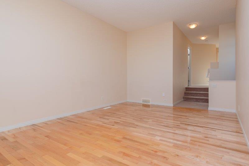 108 Everglen Way SW, Calgary, 3 Bedrooms Bedrooms, 0 ,3 BathroomsBathrooms,Houses,For Rent,108 Everglen Way SW,0,2123