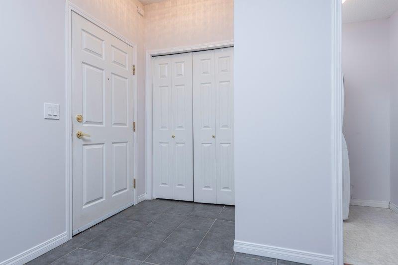 #113, 126 14 Avenue SW, Calgary, 2 Bedrooms Bedrooms, 0 ,2 BathroomsBathrooms,Condos/Townhouses,For Rent,Polo Terrace,#113, 126 14 Avenue SW,0,2163