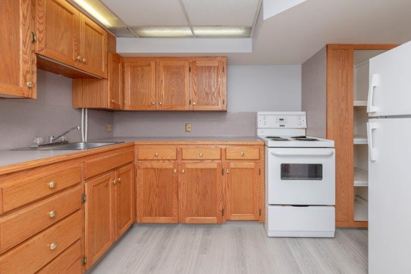 #5, 1458 Memorial Drive NW, Calgary, 1 Bedroom Bedrooms, 0 ,1 BathroomBathrooms,Condos/Townhouses,For Rent,#5, 1458 Memorial Drive NW,0,2166