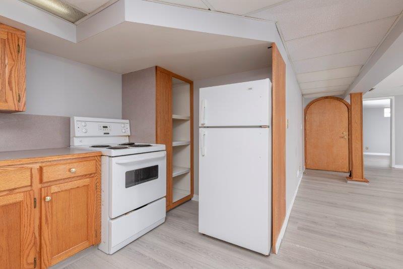 #5, 1458 Memorial Drive NW, Calgary, 1 Bedroom Bedrooms, 0 ,1 BathroomBathrooms,Condos/Townhouses,For Rent,#5, 1458 Memorial Drive NW,0,2166