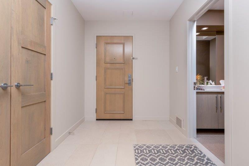 403, 701 3 Ave SW, CALGARY, 2 Bedrooms Bedrooms, ,2.5 BathroomsBathrooms,Condos/Townhouses,For Rent,Churchill Estates,403, 701 3 Ave SW,2175