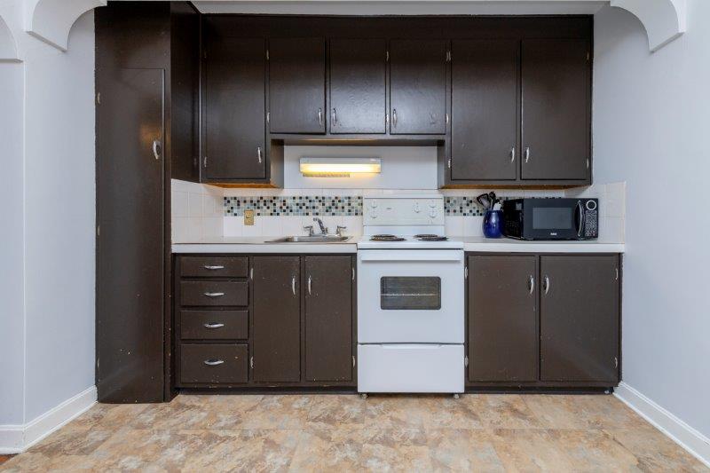 3, 1458 Memorial Dr NW, Calgary, 1 Bedroom Bedrooms, 0 ,1 BathroomBathrooms,Condos/Townhouses,For Rent,3, 1458 Memorial Dr NW,0,2190