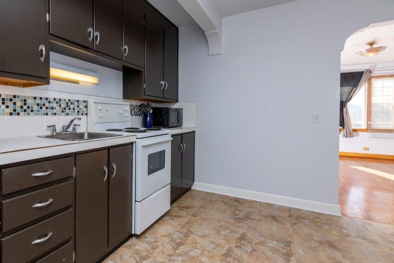 3, 1458 Memorial Dr NW, Calgary, 1 Bedroom Bedrooms, 0 ,1 BathroomBathrooms,Condos/Townhouses,For Rent,3, 1458 Memorial Dr NW,0,2190