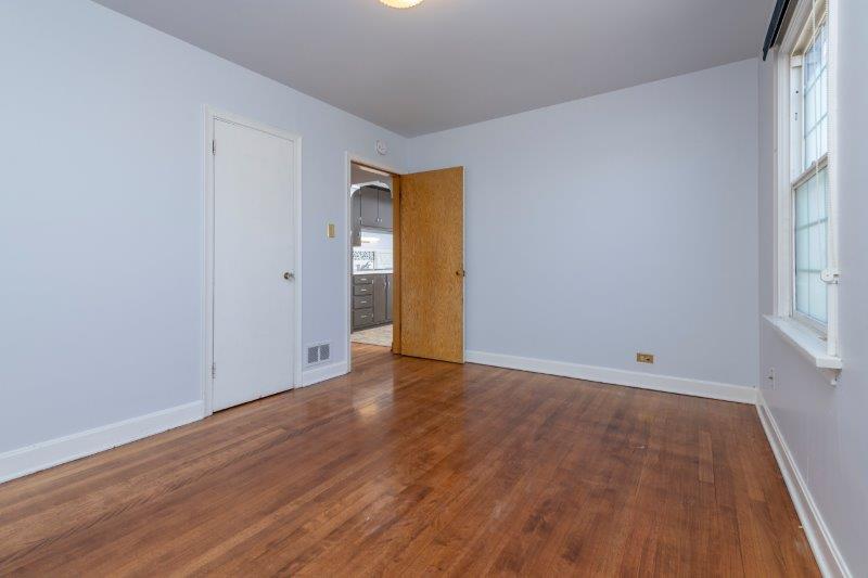 3, 1458 Memorial Dr NW, Calgary, 1 Bedroom Bedrooms, 0 ,1 BathroomBathrooms,Condos/Townhouses,For Rent,3, 1458 Memorial Dr NW,0,2190