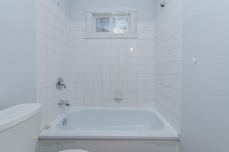 3, 1458 Memorial Dr NW, Calgary, 1 Bedroom Bedrooms, 0 ,1 BathroomBathrooms,Condos/Townhouses,For Rent,3, 1458 Memorial Dr NW,0,2190