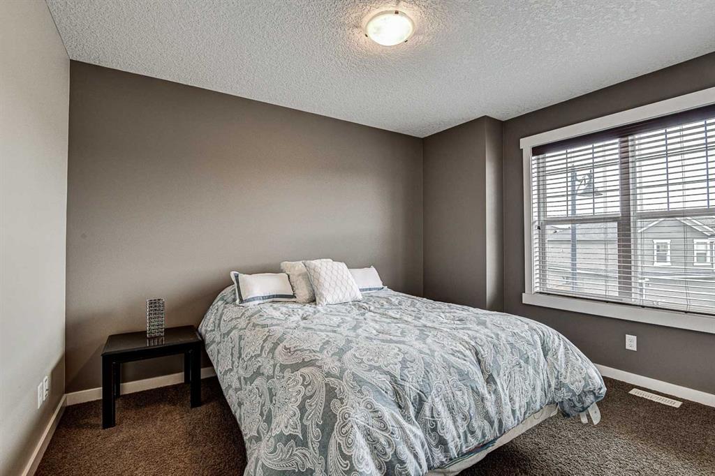 18 Elgin Meadows Rd SE, Calgary, 3 Bedrooms Bedrooms, ,2.5 BathroomsBathrooms,Houses,For Rent,18 Elgin Meadows Rd SE,2243