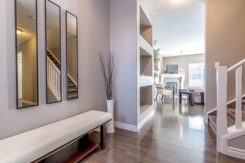 1077 Kincora Drive Northwest, Calgary, 3 Bedrooms Bedrooms, 0 ,2.5 BathroomsBathrooms,Houses,For Rent,1077 Kincora Drive Northwest,0,1137