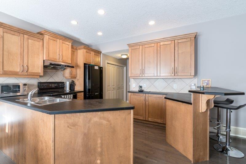 1077 Kincora Drive Northwest, Calgary, 3 Bedrooms Bedrooms, 0 ,2.5 BathroomsBathrooms,Houses,For Rent,1077 Kincora Drive Northwest,0,1137