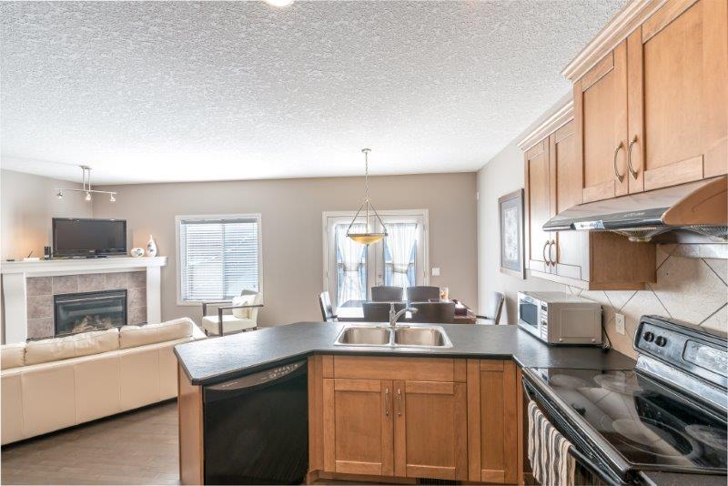 1077 Kincora Drive Northwest, Calgary, 3 Bedrooms Bedrooms, 0 ,2.5 BathroomsBathrooms,Houses,For Rent,1077 Kincora Drive Northwest,0,1137