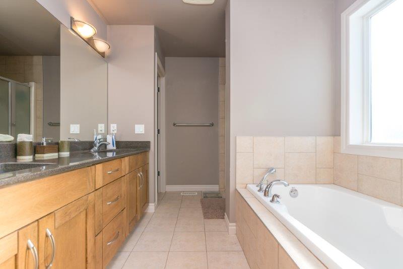 1077 Kincora Drive Northwest, Calgary, 3 Bedrooms Bedrooms, 0 ,2.5 BathroomsBathrooms,Houses,For Rent,1077 Kincora Drive Northwest,0,1137