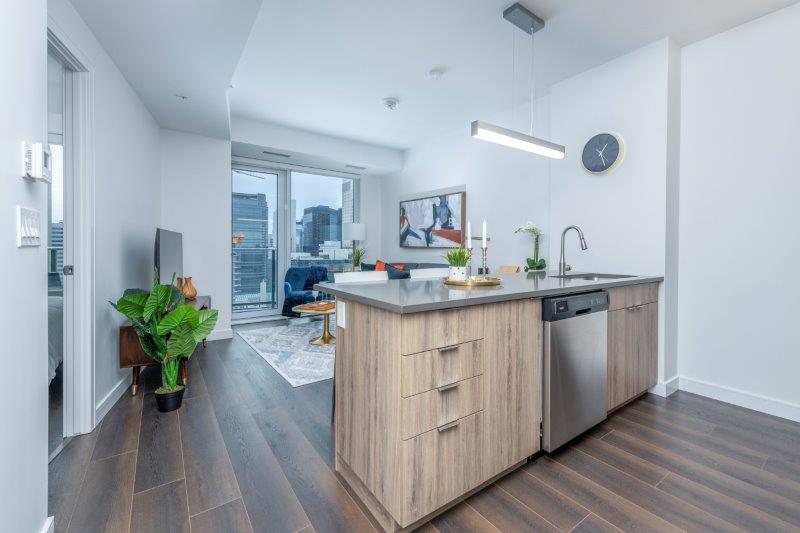 2706, 510 12 Avenue Southwest, Calgary, 1 Bedroom Bedrooms, ,1 BathroomBathrooms,Condos/Townhouses,For Rent,One Park Central,2706, 510 12 Avenue Southwest,2287