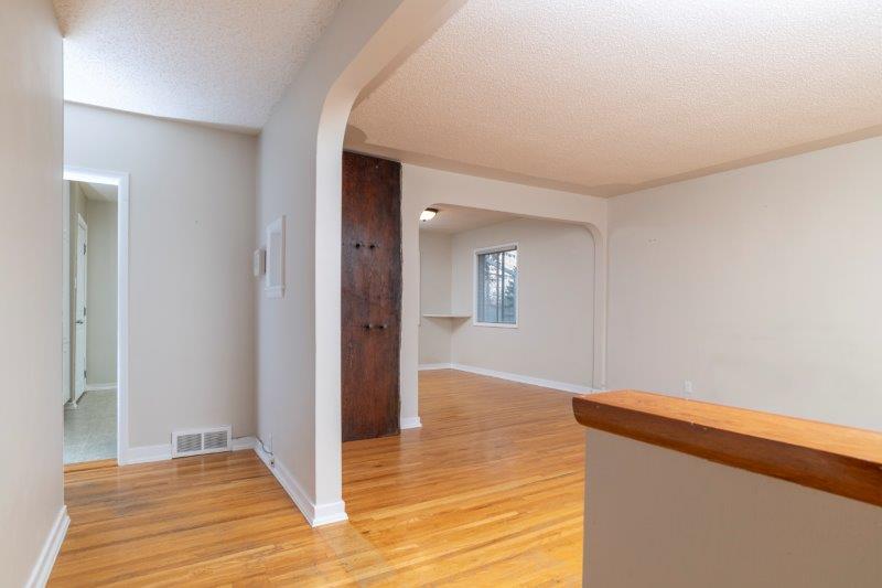 2204 38 Street SW, Calgary, 3 Bedrooms Bedrooms, 0 ,3 BathroomsBathrooms,Houses,For Rent,2204 38 Street SW,0,2306