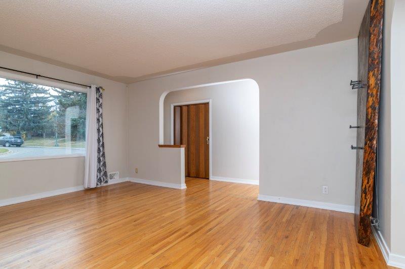 2204 38 Street SW, Calgary, 3 Bedrooms Bedrooms, 0 ,3 BathroomsBathrooms,Houses,For Rent,2204 38 Street SW,0,2306