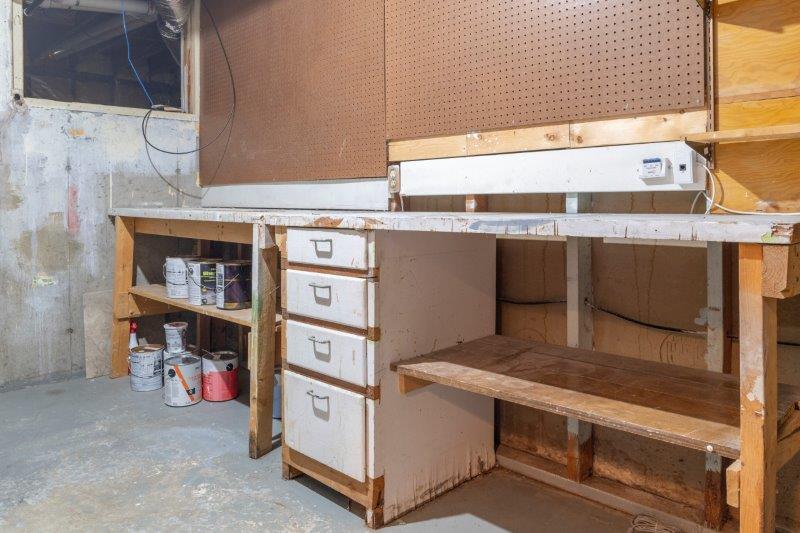 2204 38 Street SW, Calgary, 3 Bedrooms Bedrooms, 0 ,3 BathroomsBathrooms,Houses,For Rent,2204 38 Street SW,0,2306