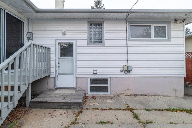 2204 38 Street SW, Calgary, 3 Bedrooms Bedrooms, 0 ,3 BathroomsBathrooms,Houses,For Rent,2204 38 Street SW,0,2306