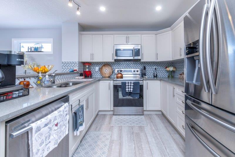 128 Yorkville Avenue Southwest, Calgary, 3 Bedrooms Bedrooms, ,3.5 BathroomsBathrooms,Condos/Townhouses,For Rent,128 Yorkville Avenue Southwest,2381