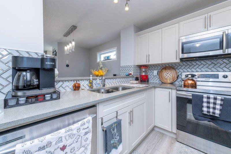 128 Yorkville Avenue Southwest, Calgary, 3 Bedrooms Bedrooms, ,3.5 BathroomsBathrooms,Condos/Townhouses,For Rent,128 Yorkville Avenue Southwest,2381