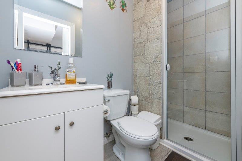 128 Yorkville Avenue Southwest, Calgary, 3 Bedrooms Bedrooms, ,3.5 BathroomsBathrooms,Condos/Townhouses,For Rent,128 Yorkville Avenue Southwest,2381