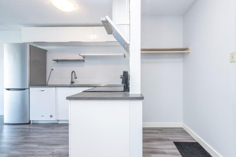 302, 1613 11 Ave SW, Calgary, 1 Bedroom Bedrooms, ,1 BathroomBathrooms,Condos/Townhouses,Rented,Sandpiper,302, 1613 11 Ave SW,2386