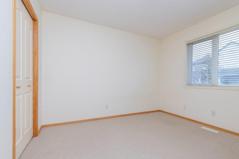 47 Sienna Park Cres SW, Calgary, 5 Bedrooms Bedrooms, ,3 BathroomsBathrooms,Houses,For Rent,47 Sienna Park Cres SW,2412