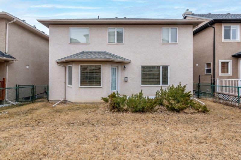 47 Sienna Park Cres SW, Calgary, 5 Bedrooms Bedrooms, ,3 BathroomsBathrooms,Houses,For Rent,47 Sienna Park Cres SW,2412