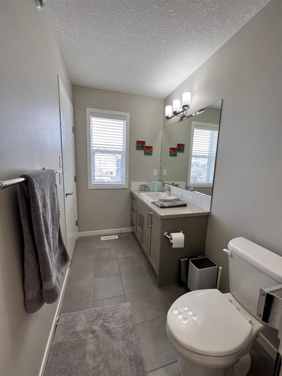 8020 Masters Boulevard SE, Calgary, ,2 BathroomsBathrooms,Houses,For Sale,2423