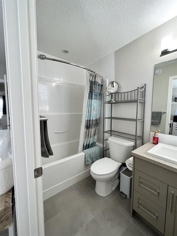 8020 Masters Boulevard SE, Calgary, ,2 BathroomsBathrooms,Houses,For Sale,2423