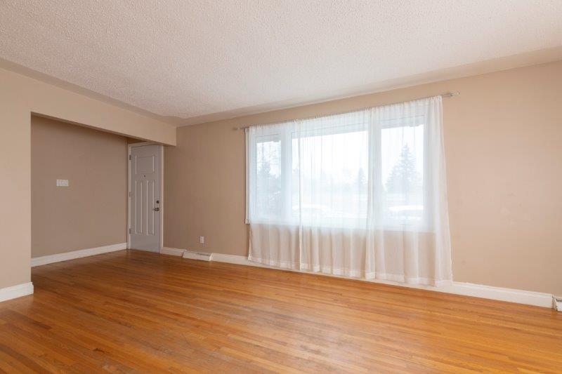 5007 Waverley Drive Southwest, Calgary, 4 Bedrooms Bedrooms, 0 ,2 BathroomsBathrooms,Houses,For Rent,5007 Waverley Drive Southwest,0,2434