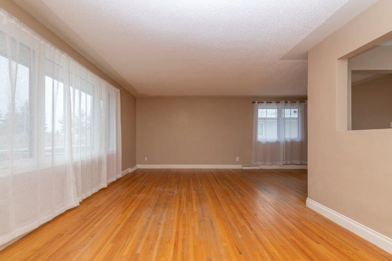 5007 Waverley Drive Southwest, Calgary, 4 Bedrooms Bedrooms, 0 ,2 BathroomsBathrooms,Houses,For Rent,5007 Waverley Drive Southwest,0,2434