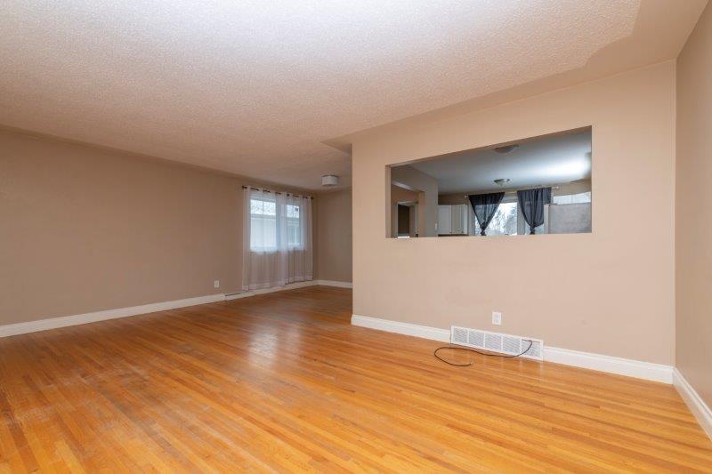 5007 Waverley Drive Southwest, Calgary, 4 Bedrooms Bedrooms, 0 ,2 BathroomsBathrooms,Houses,For Rent,5007 Waverley Drive Southwest,0,2434