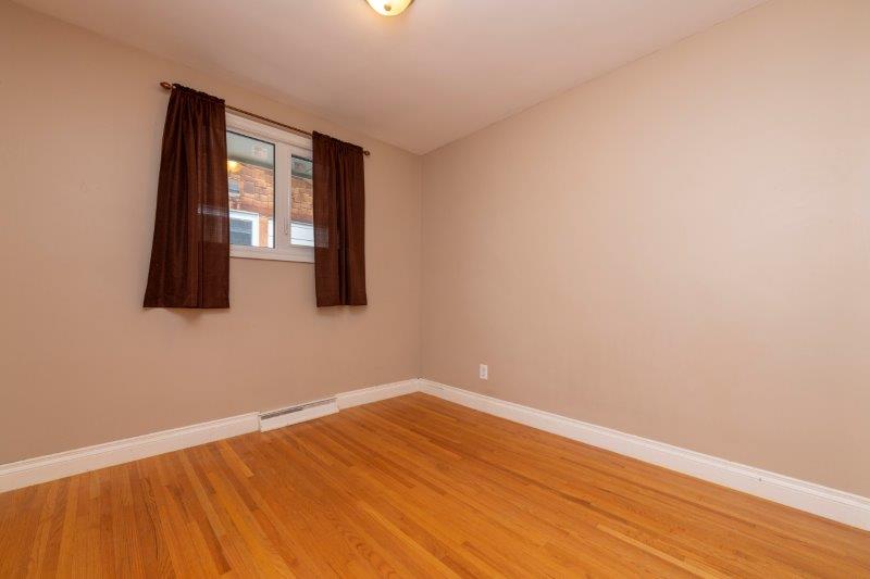 5007 Waverley Drive Southwest, Calgary, 4 Bedrooms Bedrooms, 0 ,2 BathroomsBathrooms,Houses,For Rent,5007 Waverley Drive Southwest,0,2434