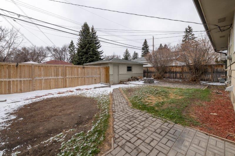 5007 Waverley Drive Southwest, Calgary, 4 Bedrooms Bedrooms, 0 ,2 BathroomsBathrooms,Houses,For Rent,5007 Waverley Drive Southwest,0,2434