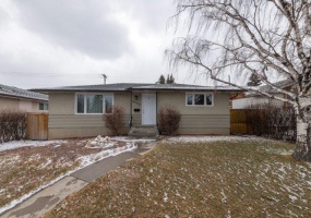 5007 Waverley Drive Southwest, Calgary, 4 Bedrooms Bedrooms, 0 ,2 BathroomsBathrooms,Houses,For Rent,5007 Waverley Drive Southwest,0,2434