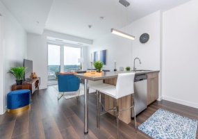 #1412, 510 12 Ave SW, Calgary, 1 Bedroom Bedrooms, ,1 BathroomBathrooms,Condos/Townhouses,For Rent,Park Central,#1412, 510 12 Ave SW,2441