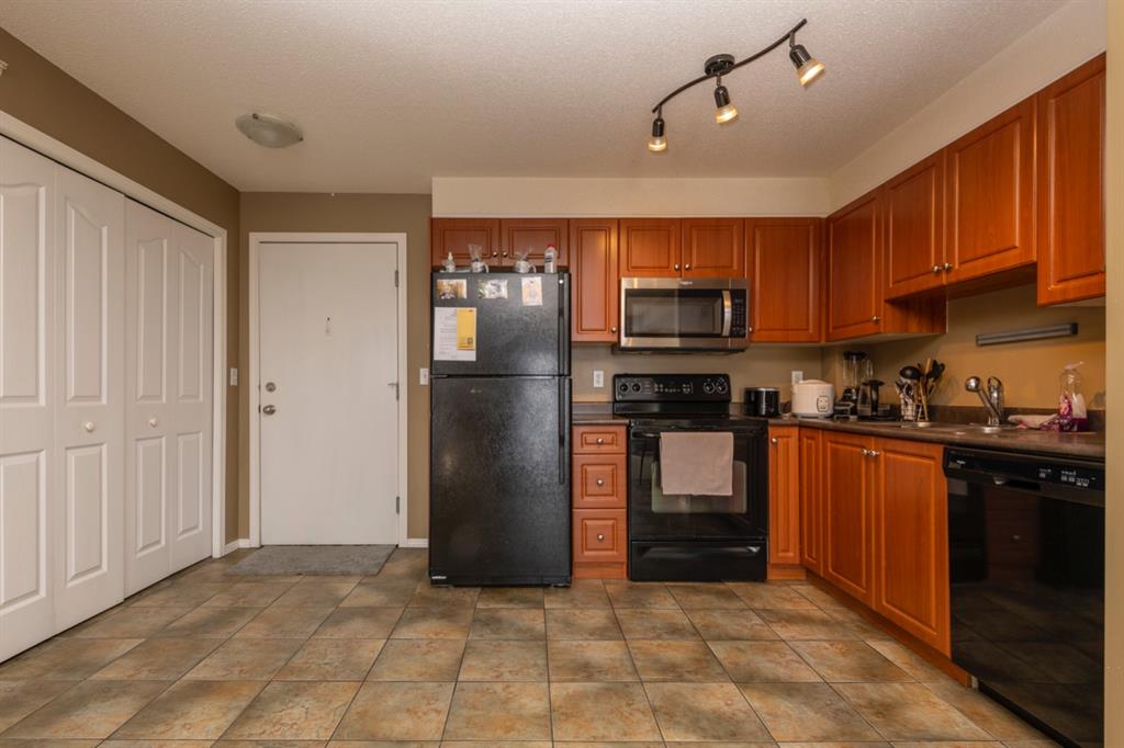 #1304, 2395 Eversyde Avenue SW, Calgary, 2 Bedrooms Bedrooms, ,1 BathroomBathrooms,Condos/Townhouses,For Sale,#1304, 2395 Eversyde Avenue SW,3,2446