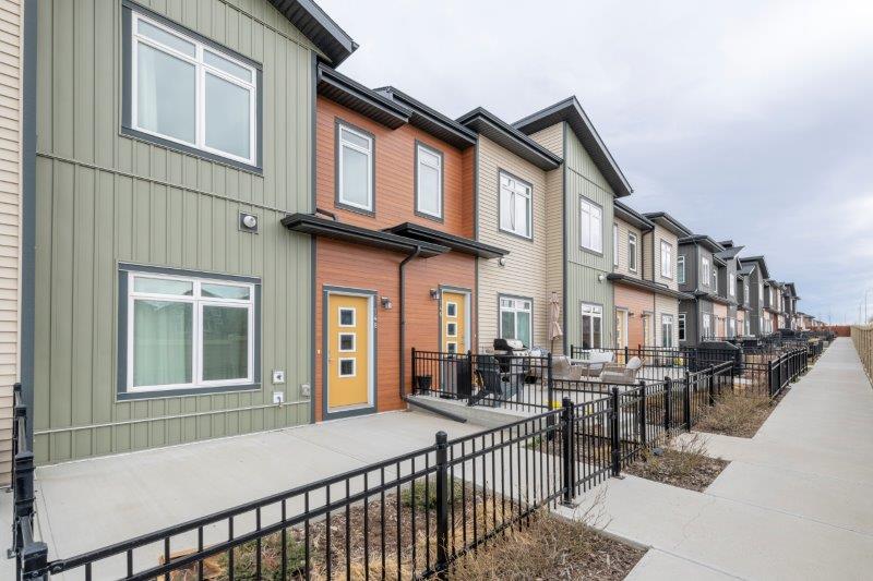 148 Sage Bluff Circle NW, Calgary, 3 Bedrooms Bedrooms, ,2.5 BathroomsBathrooms,Condos/Townhouses,For Rent,148 Sage Bluff Circle NW,2447